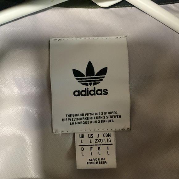 Adidas Camo Windbreaker - Picture 3 of 4